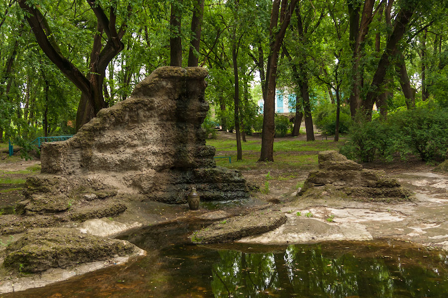 Парк имени в селе Чобручи (Приднестровье) (3)